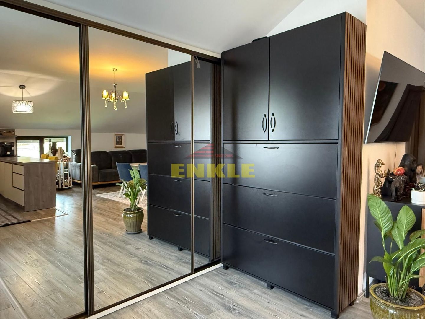 Casă de închiriat – 3 camere, complet mobilată și utilată - Poză 4