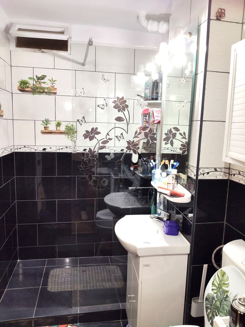 Apartament de vanzare cu 2 camere strada Horea - Poză 6
