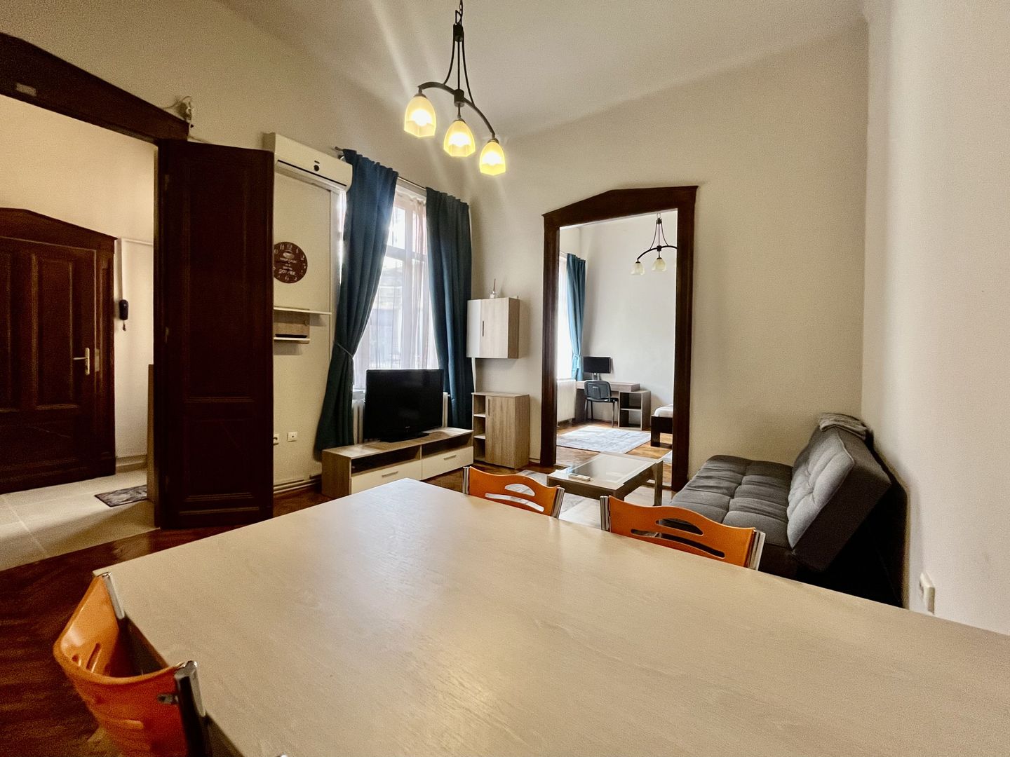 Apartament cu aer nobiliar,  clădire istorică,  zona Unirii - Medicina - Poză 7