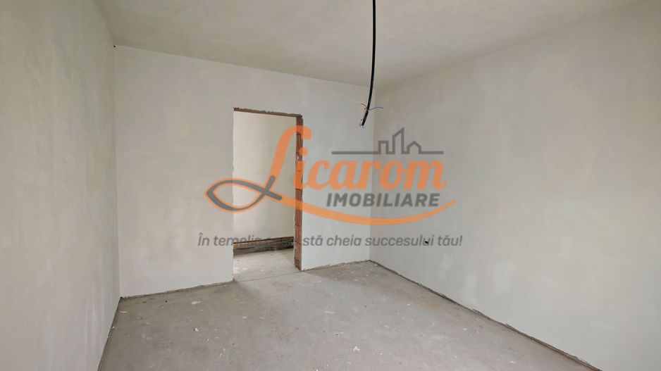 Vila LUX Parter+Etaj(stil mediteranean) in Sanpetru Calea Harmanului - Poză 14