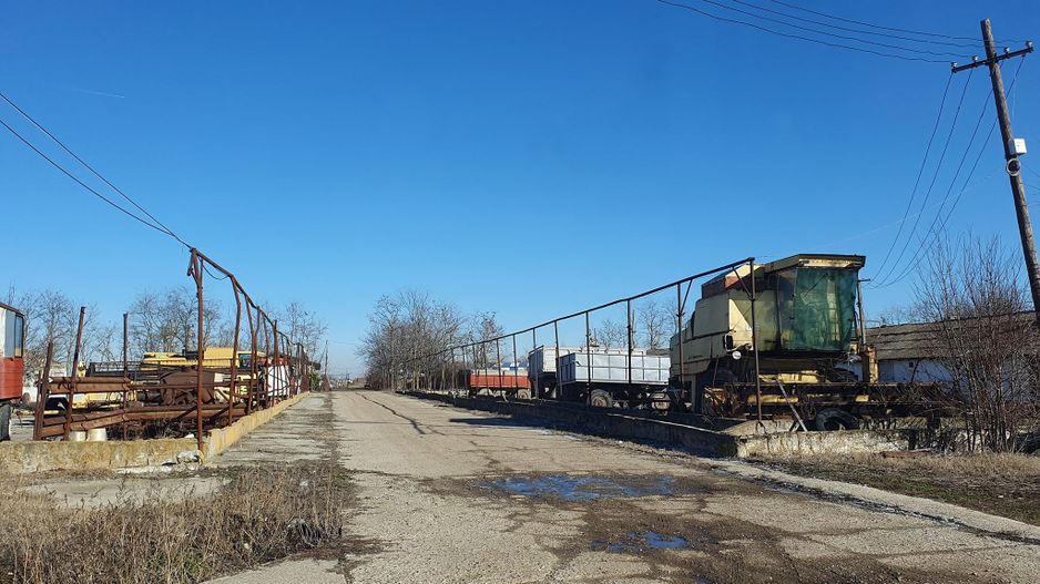 Vând teren intravilan 10 hectare Crevedia, cu gaze și curent. - Poză 8