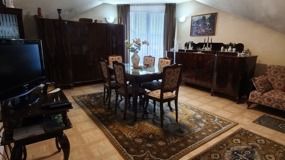 Casa de locuit Central 310 mp utili + 2 spatii comerciale de la strada - Poză 10