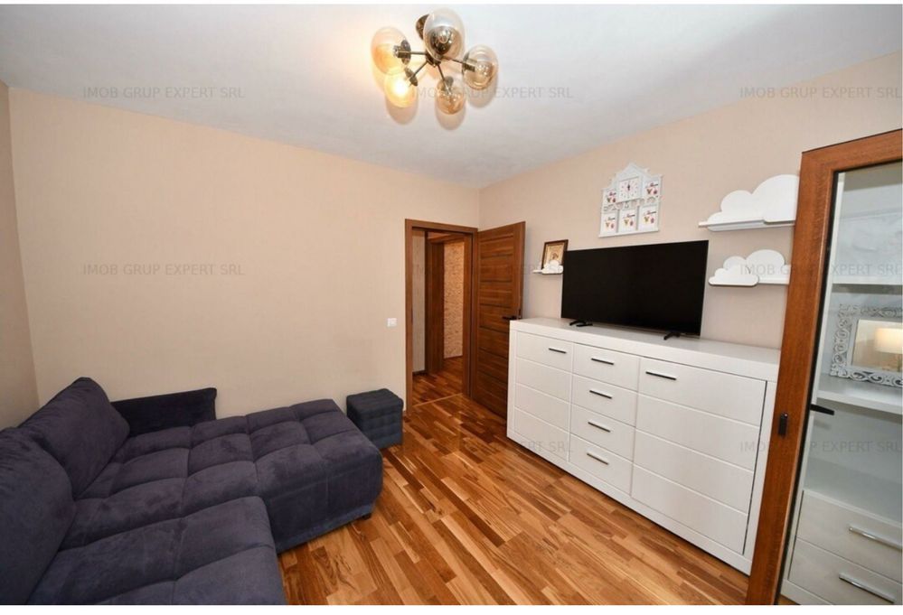 Apartament 4 camere MARE (100 mp) , Micro 17 - Poză 8