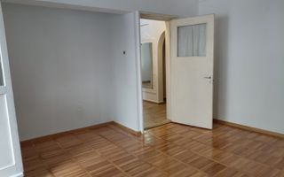 Apartament 2 camere – Port, etaj 1/4 – 3 balcoane, centrală, geam la baie - Poză 3