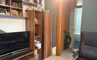 Apartament spatios cu trei camere, Brancoveanu, 80.000€ negociabil - Poză 3