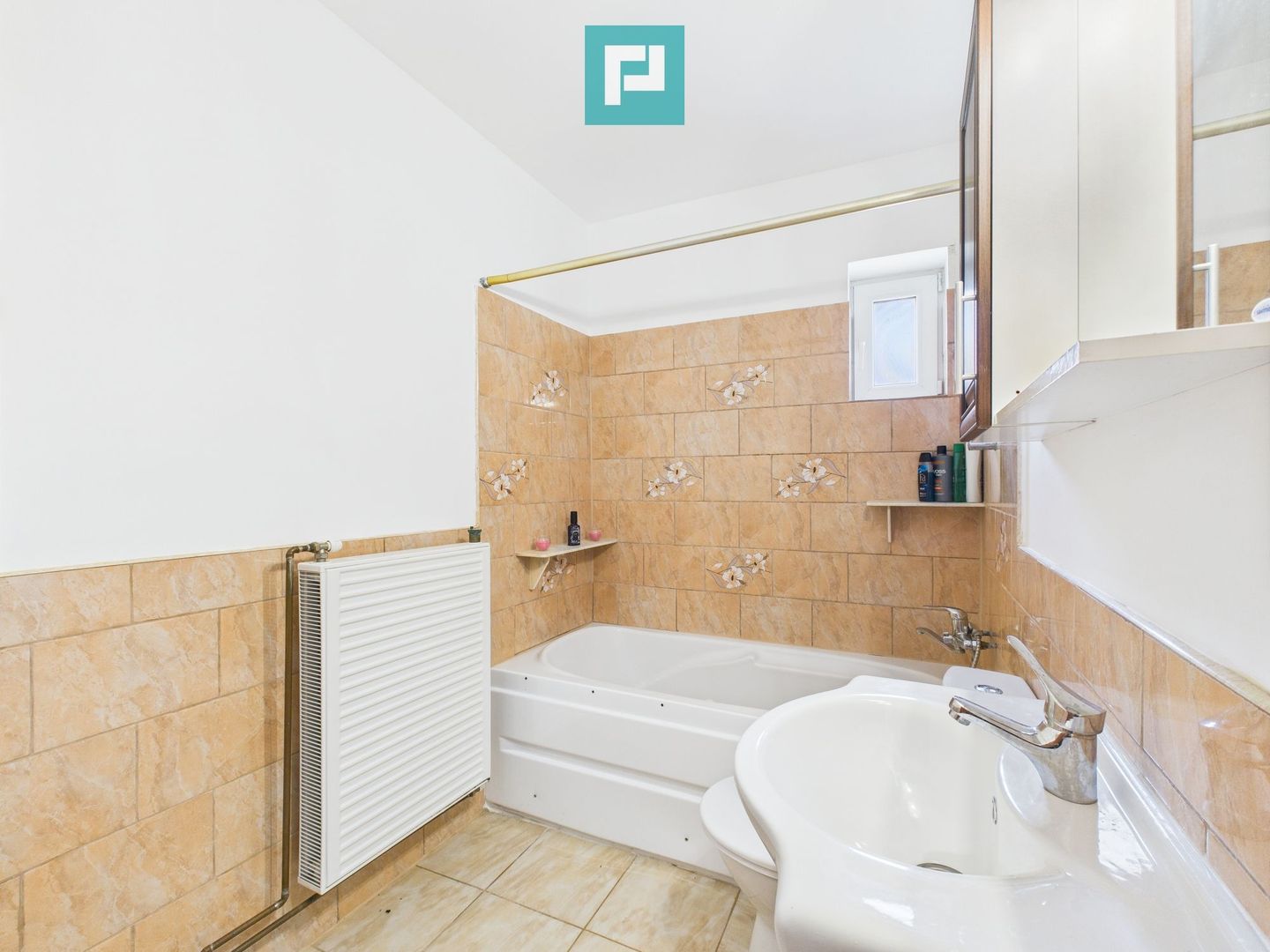 Casă de vacanță mobilată și utilată la Miniș - Poză 11