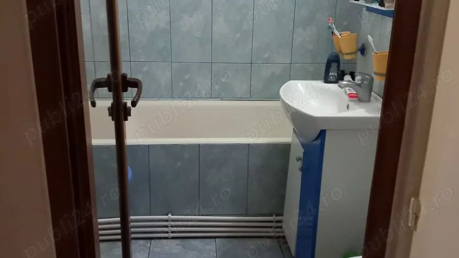 Apartament 2 camere, decomandat, etaj 4/4, Micro17 - Poză 4