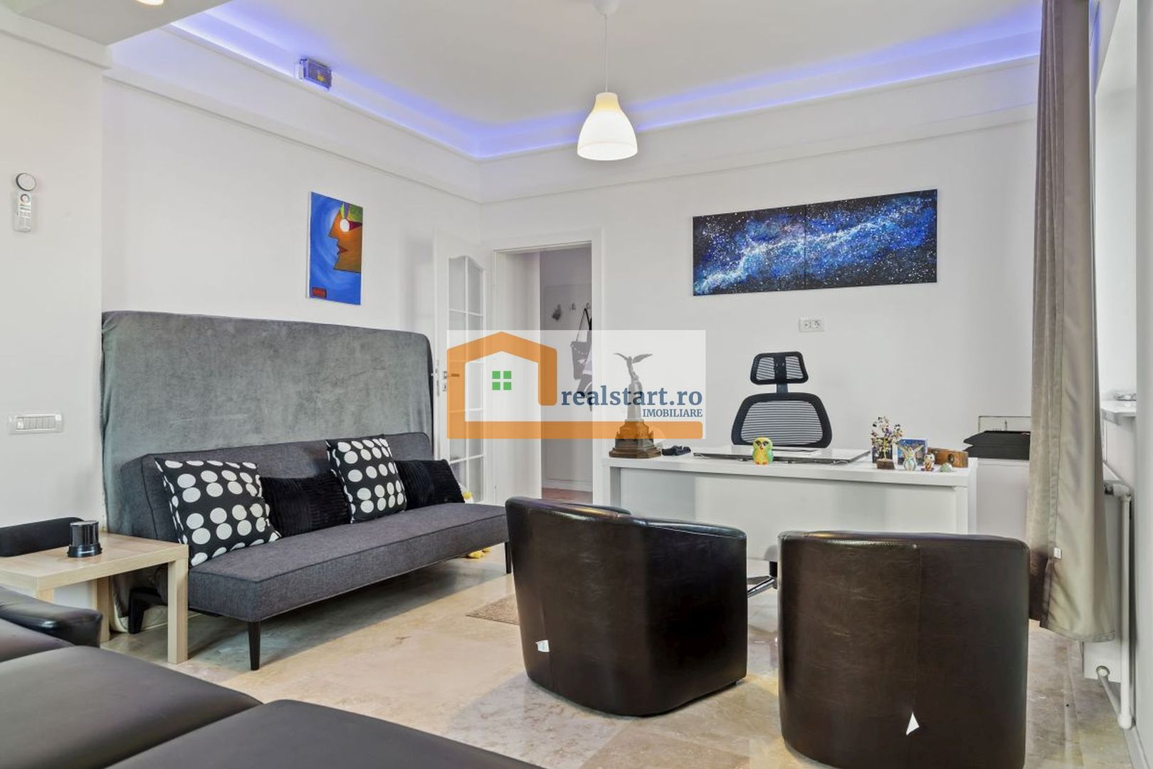 Pta Romana, Vedere spectaculoasa, Renovat total, inclusiv instalatii - Poză 2