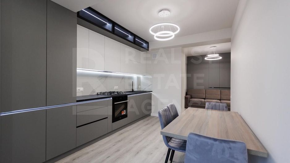 Vânzare, apartament, 2 camere + living, strada Jubiliară, Codru - Poză 4