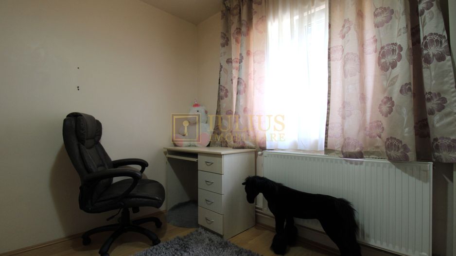 3 camere, 2 bai, centrala proprie - Poză 10