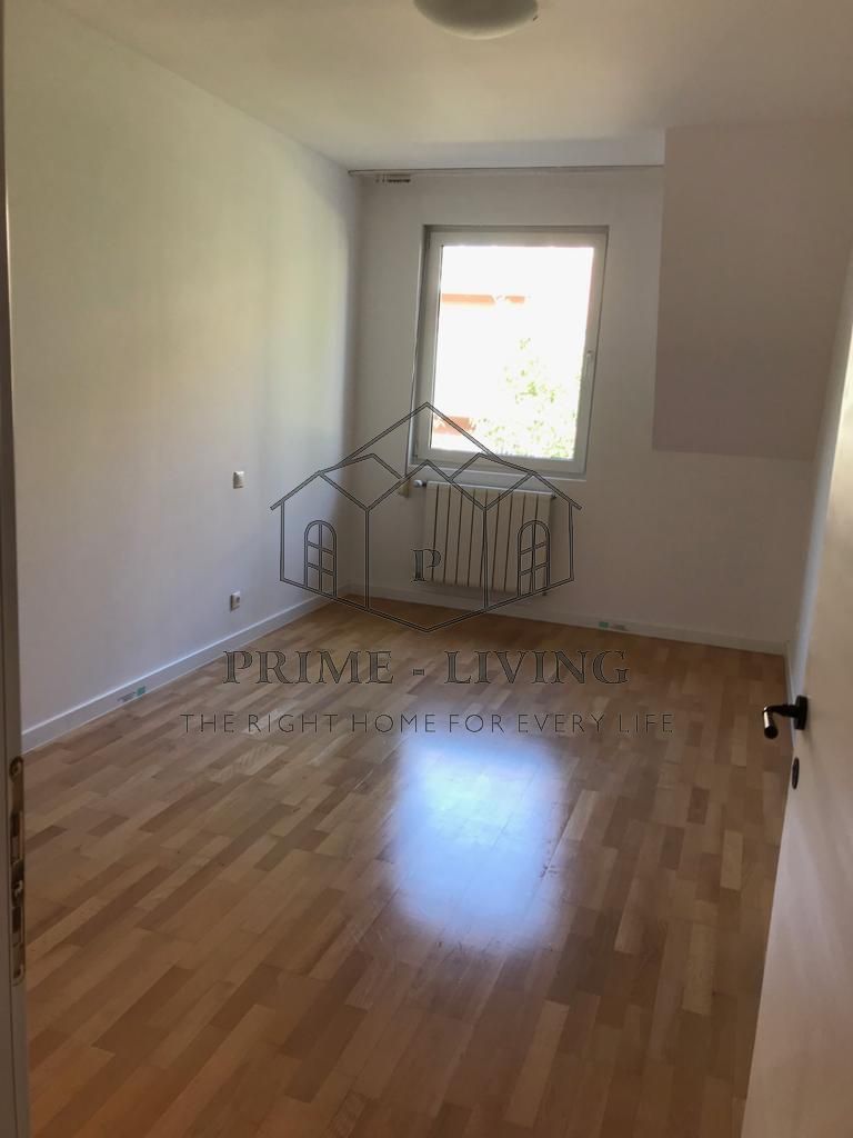 VILA CU 4 DORMITOARE IN COMPLEX REZIDENTIAL - Poză 6