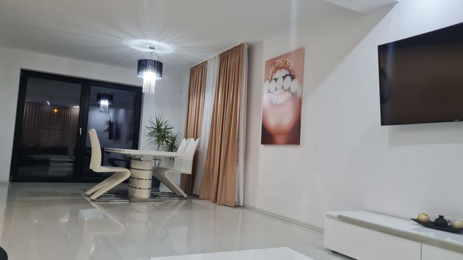 Casa premium cu piscina, panouri solare si teren de 520 mp – Giarmata Vii - Poză 17