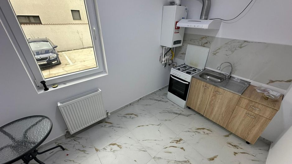 GARSONIERA STEJARULUI, BLOC NOU, CENTRALA TERMICA, PARTIAL MOBILAT - Poză 2