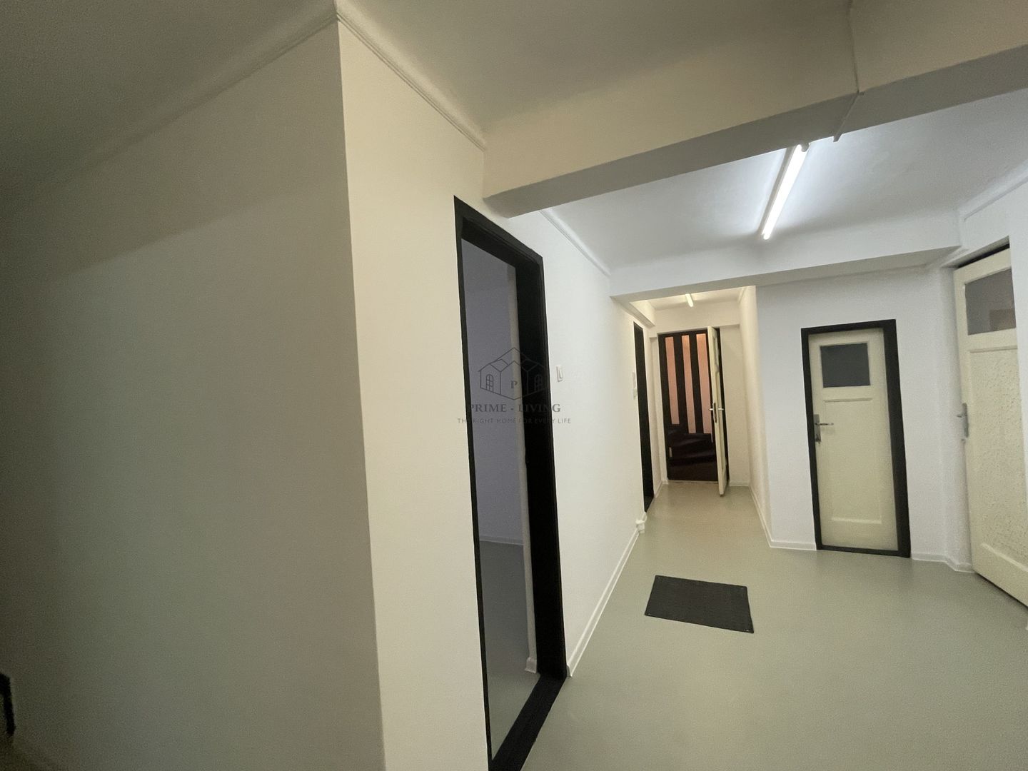 VILA SUPERBA LA INCHIRIERE PRETABILA CA SPATIU DE BIROU SAU REZIDENTA - Poză 51