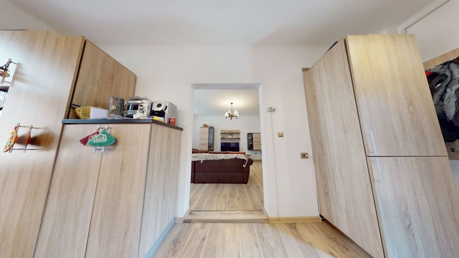 Apartament cu 3 camere,86mp ,etaj de casa,zona Onix - Poză 16