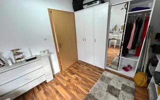 Casa de vanzare - 5 Camere, 2 Bai,  Garaj, 941 mp Teren - Poză 21