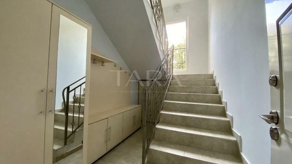 Oportunitate excelentă! Apartament in vilă, 5 camere. - Poză 13