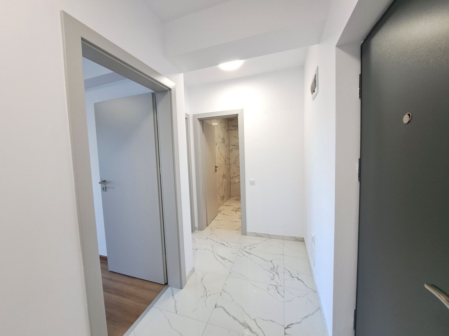 Apartament 3 camere Nou - Sibiu, Centrele Comerciale - Poză 12