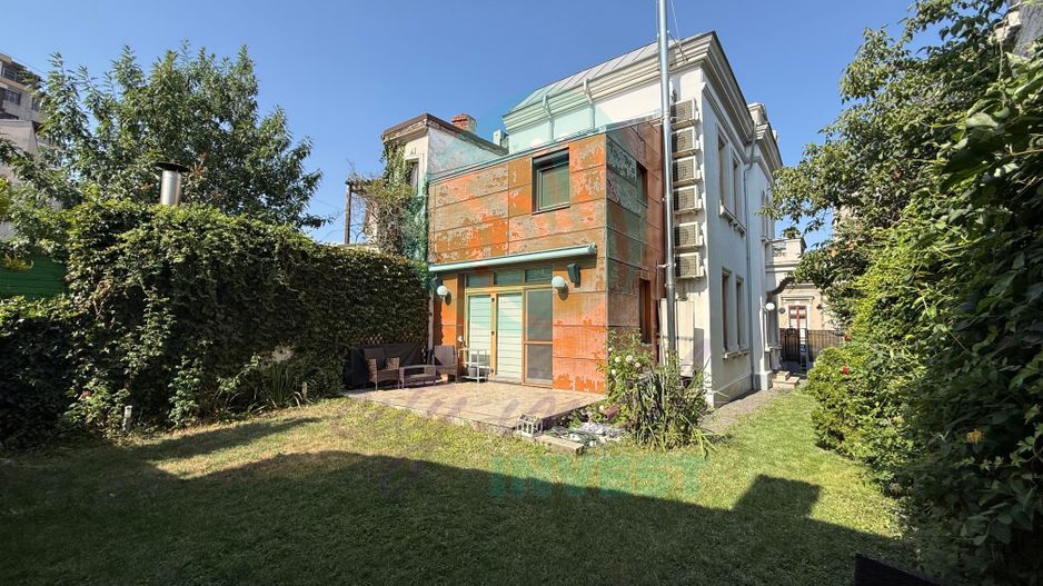 Vilă interbelică de închiriat | Curte 280 mp | Cartierul Armenesc - Poză 1