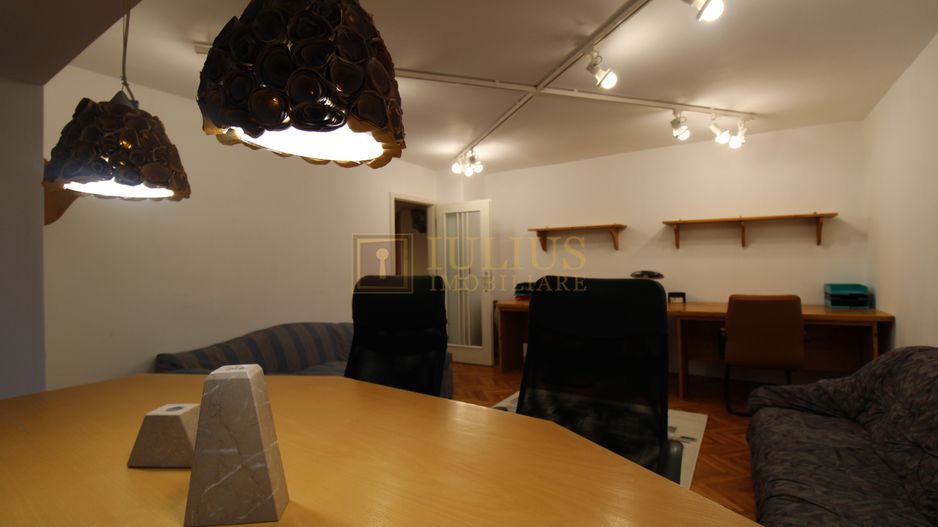 Decomandat, centrala pproprie, ideal pentru cei ce lucreaza de acasa. - Poză 8