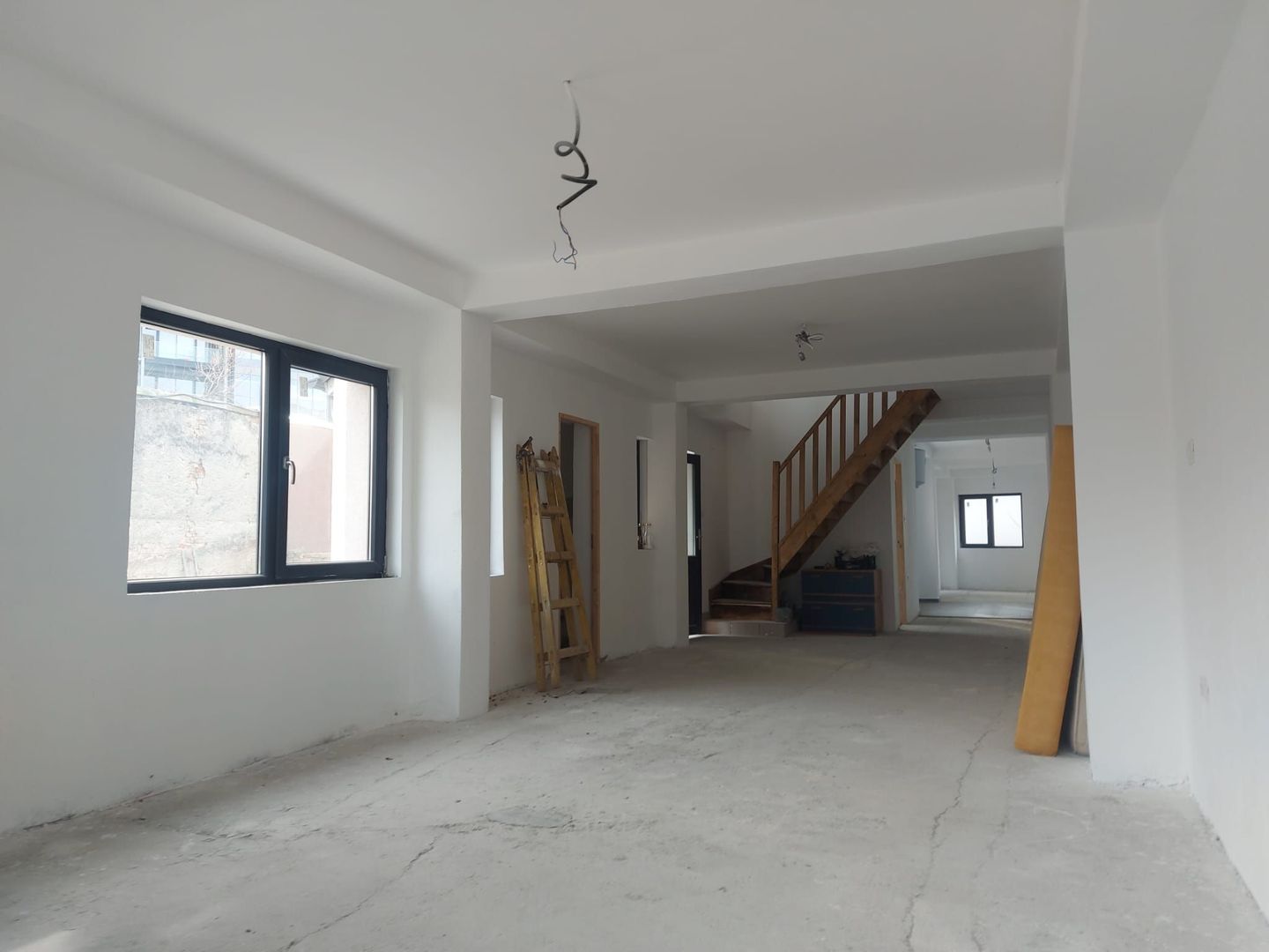 Casa/Vila 6 camere Piata Victoriei, Buzesti / An 2023 - Poză 21