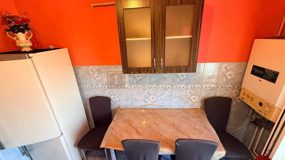 2 camere| zona Lipovei| centrala proprie| apartament frumos| - Poză 10