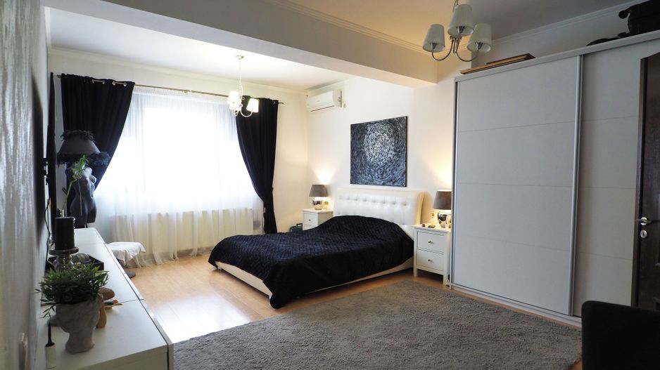 Vanzare 2 camere partial mobilat 1Mai-Victoriei - Poză 3