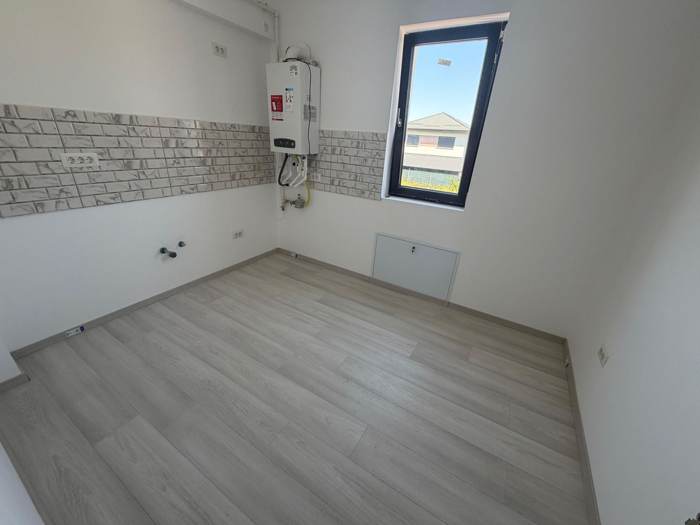 AP. 2 CAMERE - BLOC FINALIZAT, ACTE GATA, BUCATARIE INCHISA, COMIS 0% - Poză 1