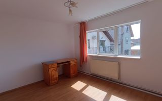 Apartament 3 camere decomandat - Poză 6