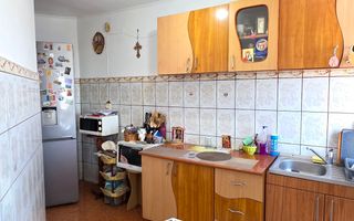 Apartament cu 2 camere, etaj 5, VASLUI - zona CRUCEA GĂRII; - Poză 3