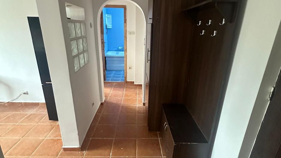 APARTAMENT 2 CAMERE DECOMANDAT + CENTRALA TERMICA BLOC 1983 LUJERULUI - Poză 3