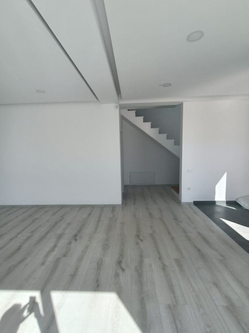 Vila Tunari Central, Proiect Deosebit, POMPA CALDURA - Poză 30