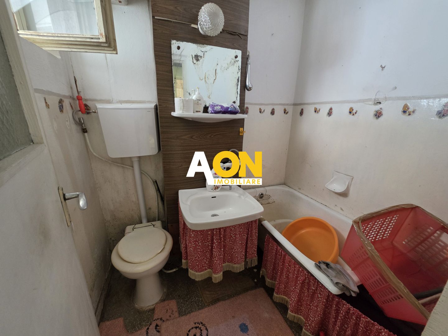 Apartament cu 4 Camere, Etaj Intermediar, Lift, Zona Bd. Transilvaniei - Poză 4