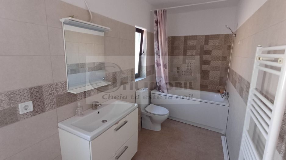Casă 4 camere – 115 mp, cu teren 100 mp – Valea Adanca-850 Euro - Poză 25