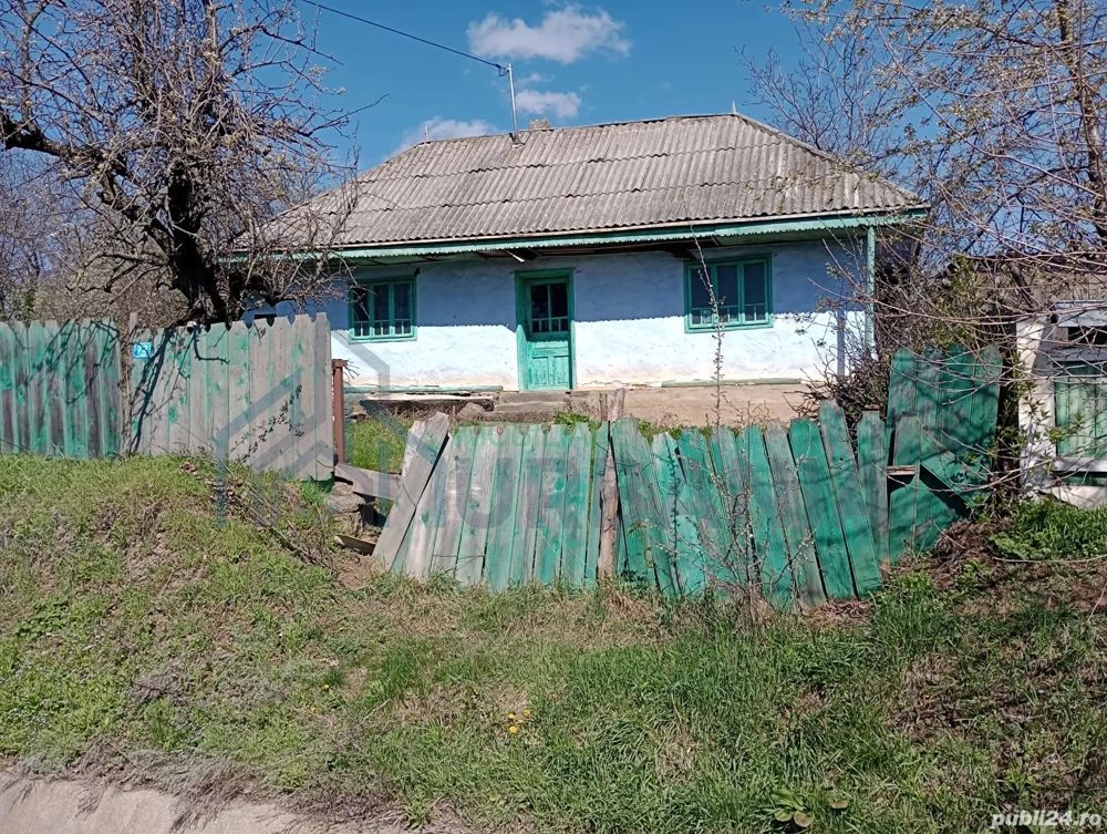 Casă bătrânească - Poză 1