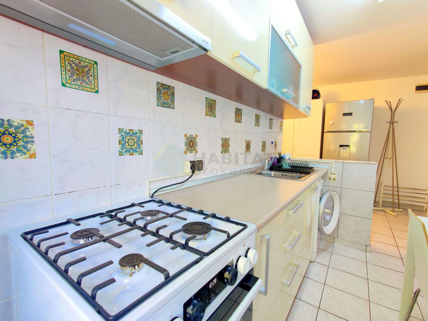 Decomandat, la cateva minute de parc si metrou - Poză 3