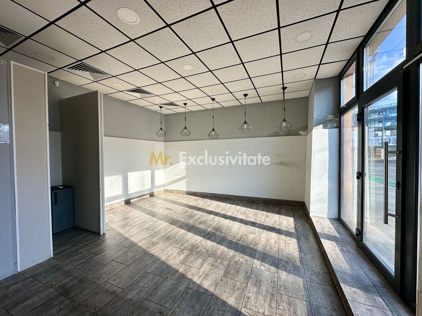 Inchiriere  Spatiu comercial , G Baritiu Centru - Poză 2