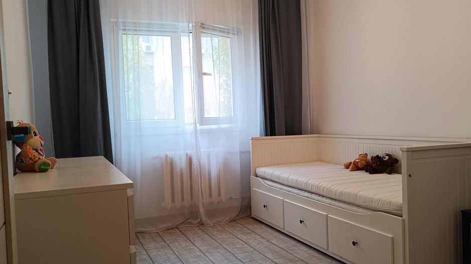 De vanzare Apartament 3 camere  Gorjului - Poză 2