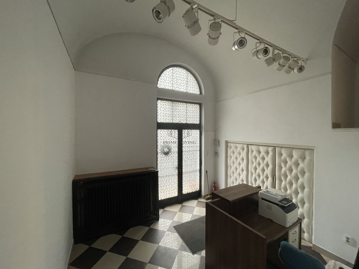 VILA SUPERBA LA INCHIRIERE PRETABILA CA SPATIU DE BIROU SAU REZIDENTA - Poză 6