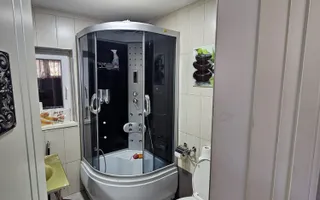 Casă cu piscină și garaj, teren 775 mp – Valea Borcutului - Poză 19