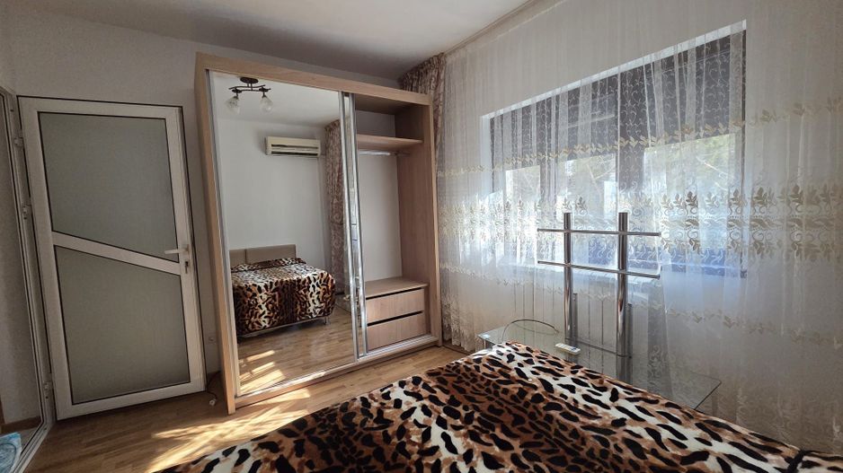 Apartament 2 camere, etaj 1, zonă excelenta - Poză 9
