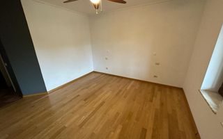 VILA  - ARADULUI. -British - Poză 48