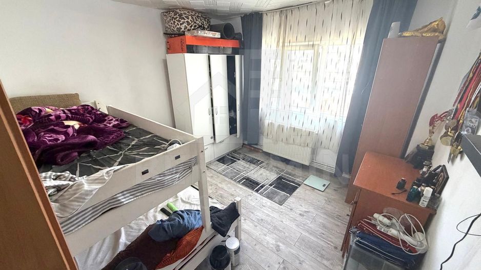 2 camere decomandat Piata Garii -etaj 2- centrala 50mp - Poză 3