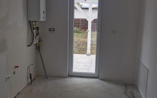 Casă / Vilă cu 4 camere de vânzare în Mosnita Noua - Poză 6
