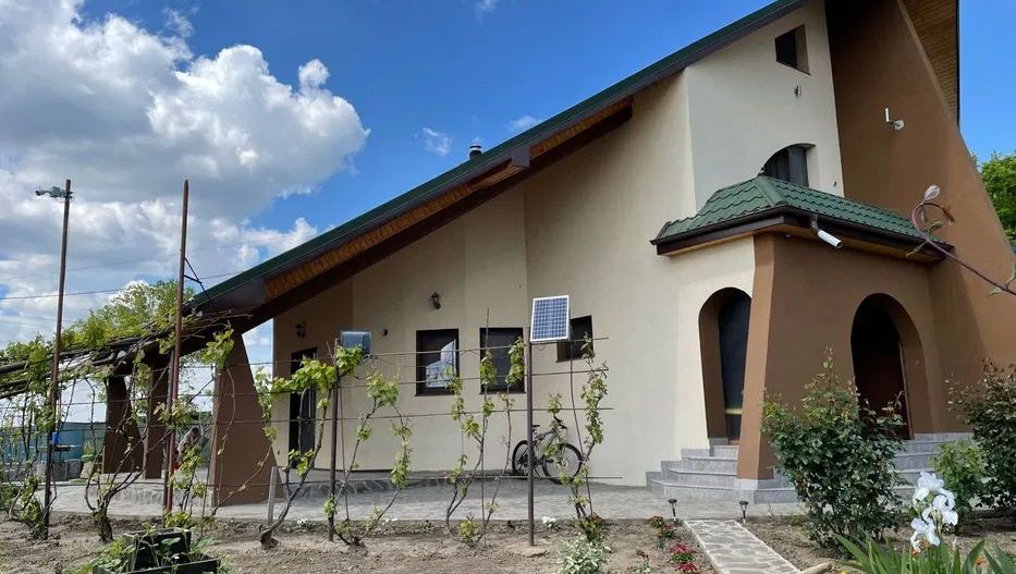 Casa Sendreni,mobilata si utilata - Poză 1