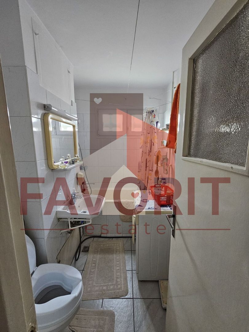 3 camere, semidecomandat | centrala proprie | mobilat si utilat | zona excelenta - Poză 14