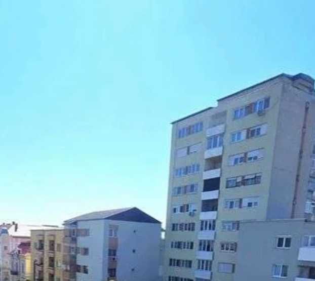 BRASADAS vinde ap cam etaj 10/10 in CENTRU. - Poză 1