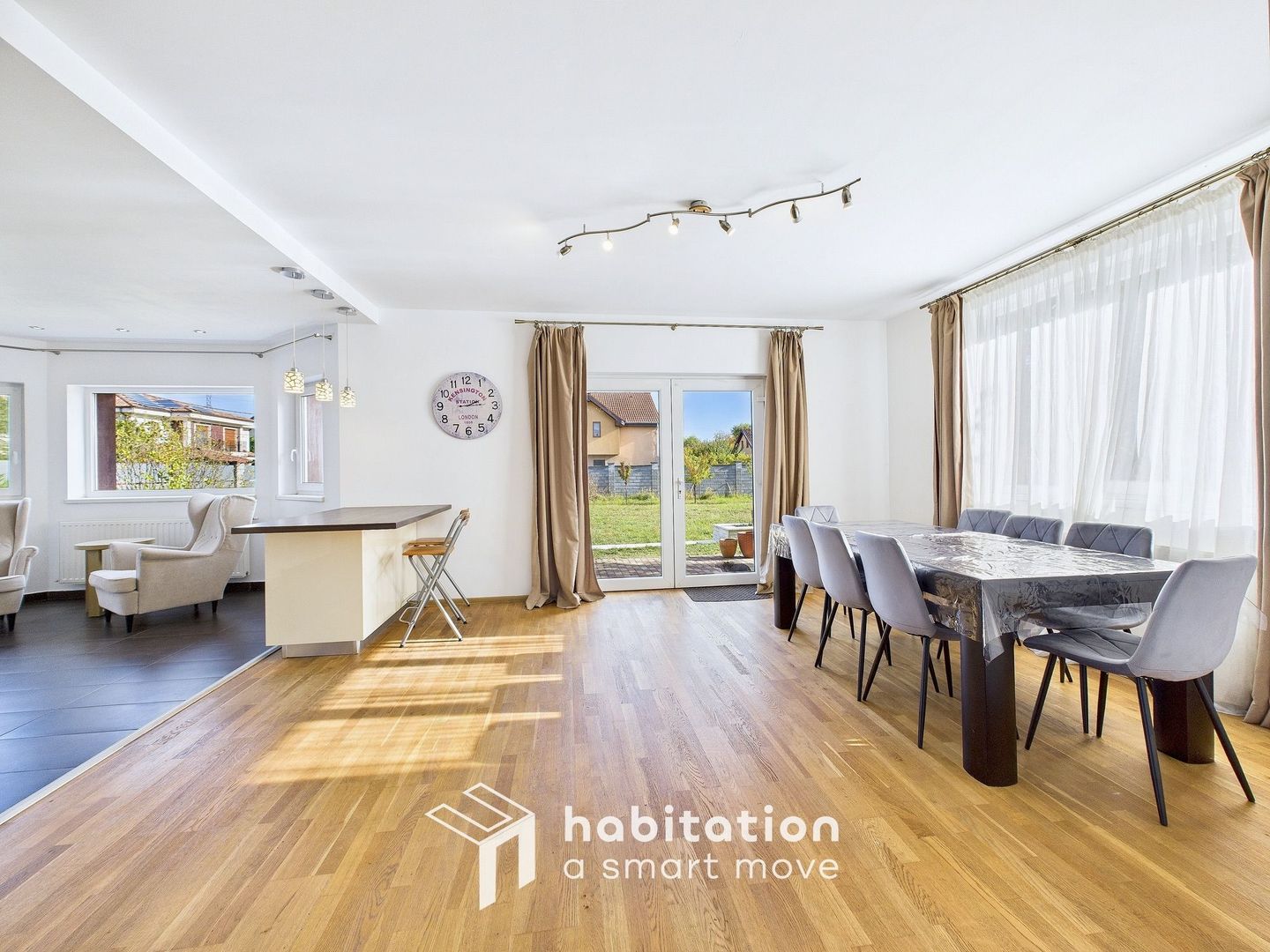 Casă individuală  în Dumbrăvița – liniște, spațiu și lumină naturală - Poză 4