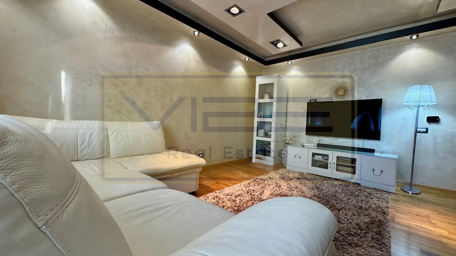 Apartament 3 camere modern Bulevardul Poitiers- Manastirea Cetatuia - Poză 3