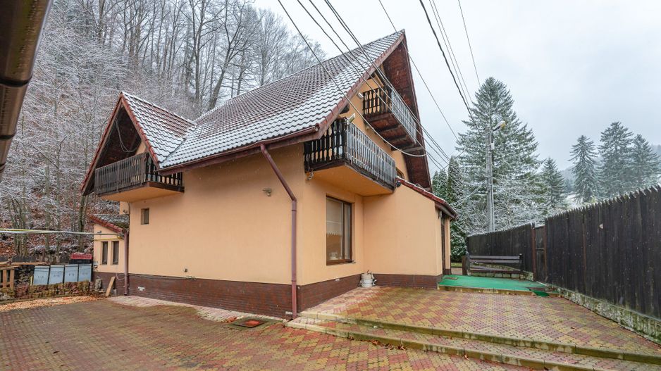 Casa individuala in Dambul Morii cu vedere spre Piatra Mare - Poză 23